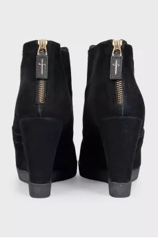 Suede wedge ankle boots with zippers