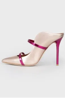 Spiky toe leather mules with tag