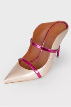Spiky toe leather mules with tag