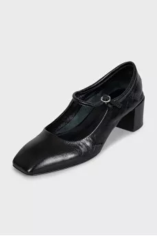 Black leather mid-heeled shoes