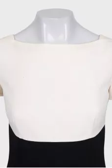 Black and white wool dress with a zipper