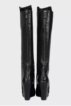 Leather wedge boots with a back zip