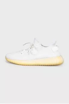 Кроссовки Yeezy Boost 350 V2 белого цвета 