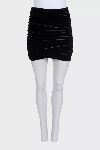 Velvet mini skirt with a fitted fit and tag
