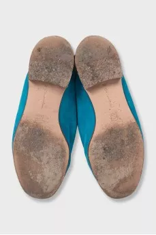 Light blue suede mules with low heels