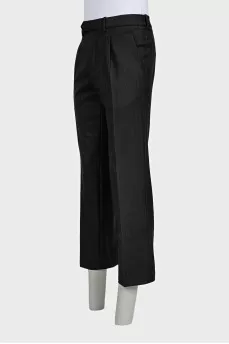 Black men's straight-leg trousers with creases