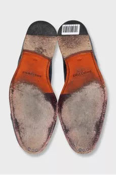 Men's blue distressed shoes
