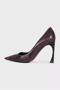 Textured leather pumps