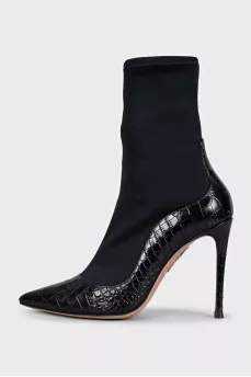 Leather ankle boots with embossed heels