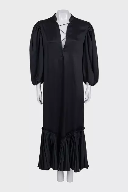 Black pleated dress