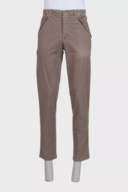 Men's brown trousers with pockets