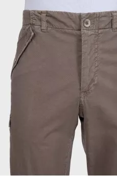 Men's brown trousers with pockets