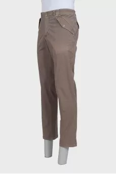 Men's brown trousers with pockets