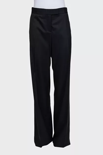 Black wool trousers with tag