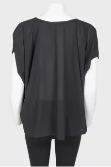 Black loose cut top with tag