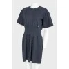 Wide elastic band at the waist dress