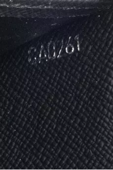 Wallet with signature print and zipper