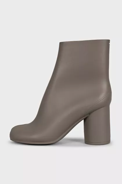 Tabi rubber ankle boots