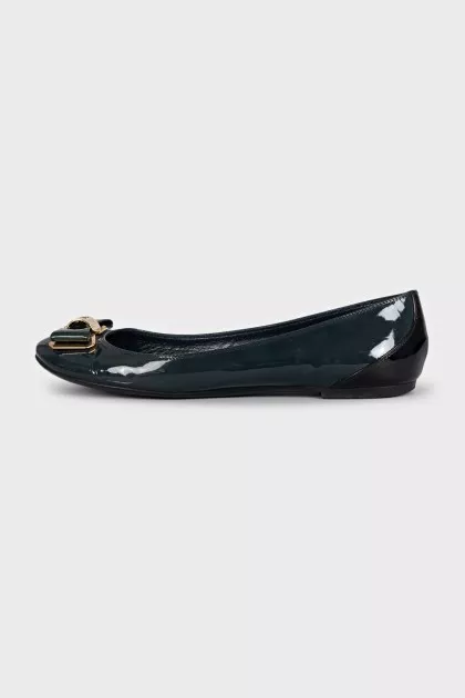 Green patent leather ballet flats