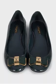 Green patent leather ballet flats