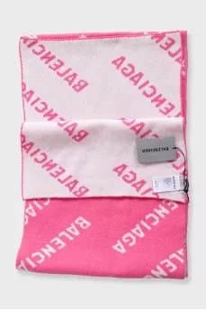 Pink wool scarf with tag