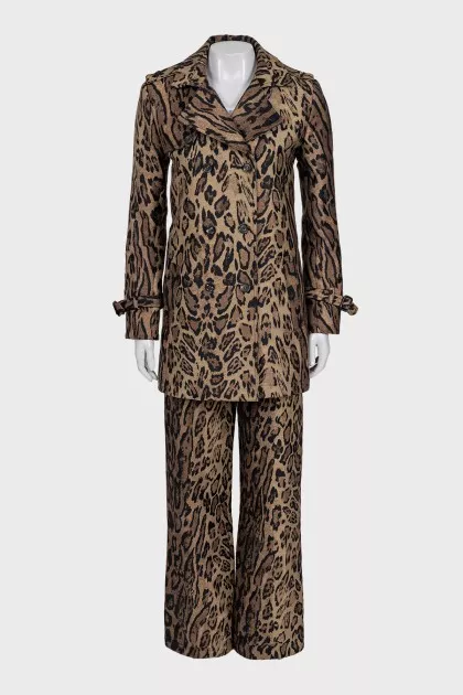 Suit with jacket and trousers in animal print