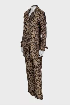 Suit with jacket and trousers in animal print