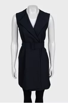Black elongated vest