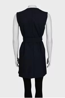 Black elongated vest