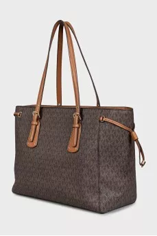 Voyager tote with tag