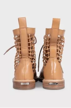 Brown leather boots with mesh weave
