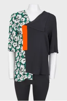 Asymmetric collar and contrasting print top
