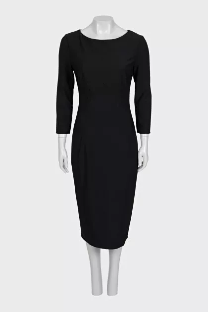 Fitted black dress with tag