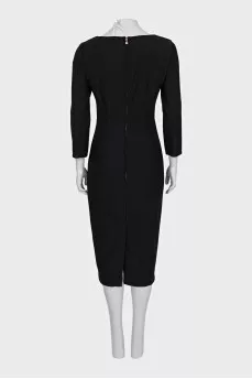 Fitted black dress with tag