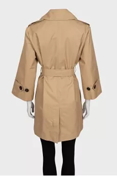 Double-breasted fitted coat