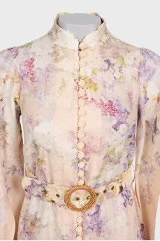 Fitted dress with printed pattern and shaped buttons
