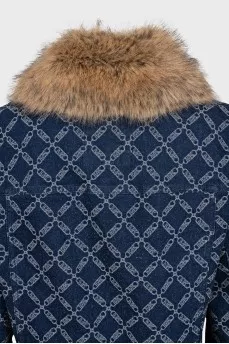 Straight-cut jacket with a detachable collar