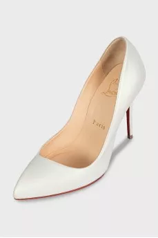 Mother-of-pearl leather pumps