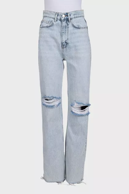 Light blue jeans with a ripped effect