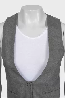 Fitted wool vest with buttons