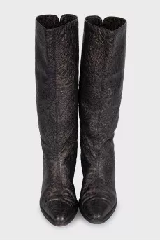Leather boots with embossed print