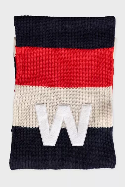 Striped knitted scarf