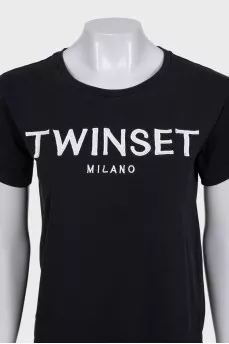 Black T-shirt with embroidered logo