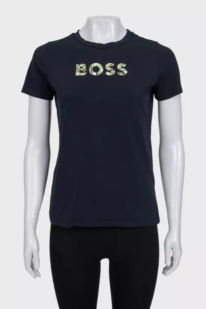 T-shirt with a black brand logo