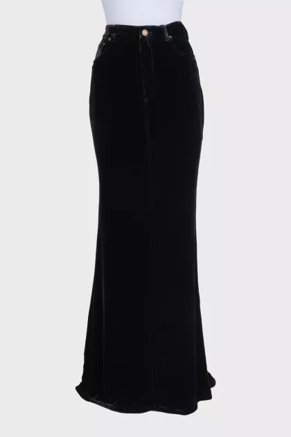 Velvet black maxi skirt with tag