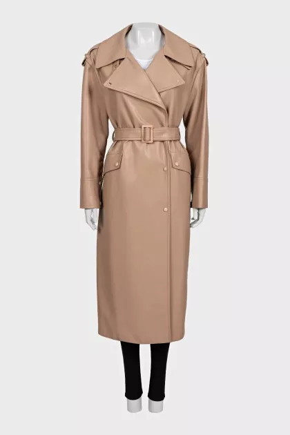 Beige double-breasted coat with buttons