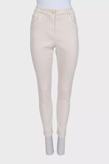 Джинси slim fit на середній посадці