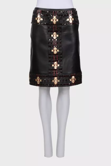 Black leather skirt with braiding