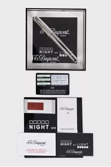 The fountain pen is decorated with diamonds