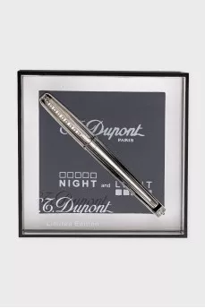 The fountain pen is decorated with diamonds